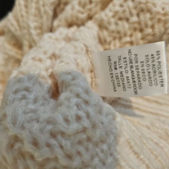 Umgee USA Boutique Cable Knit Long Sleeve Cozy Sweater Cream Size M Crewneck - Picture 10 of 11